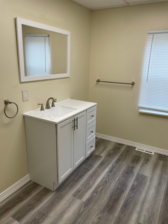 Foto del edificio - 553 Main St