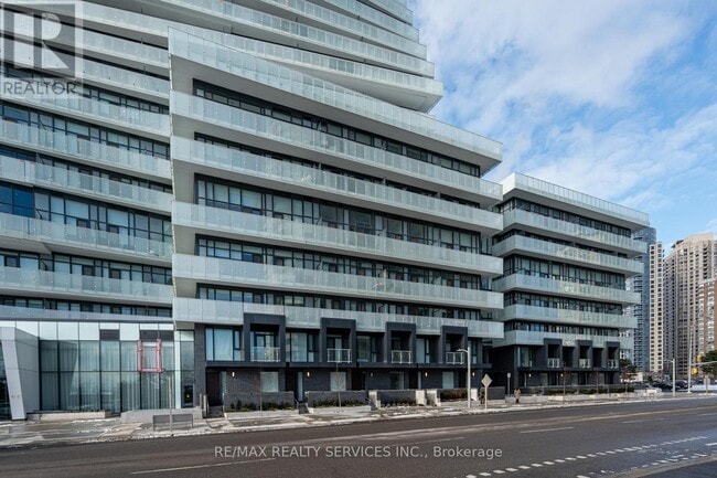 Building Photo - 415 Webb Dr