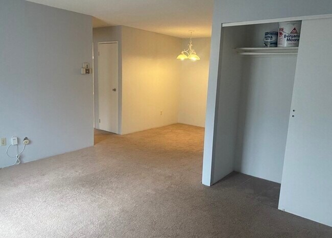 Foto del edificio - 59 Village Brook Ln