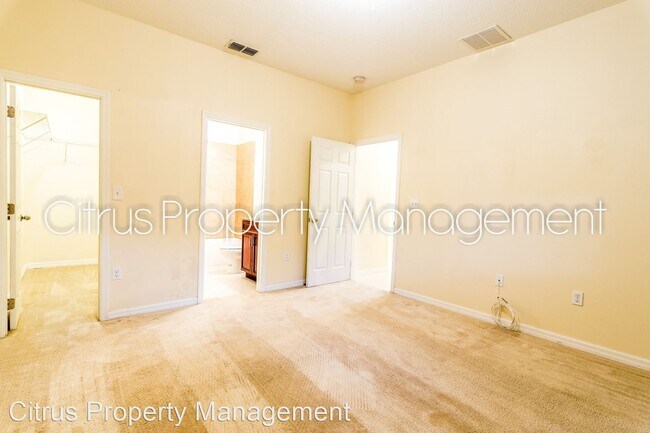 Building Photo - 3 br, 2 bath House - 128 Roger Williams Road