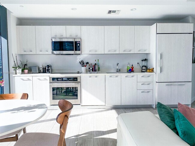 Foto del edificio - 55 SW 9th St