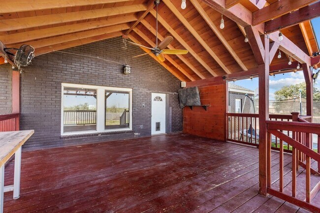 Building Photo - 12057 E