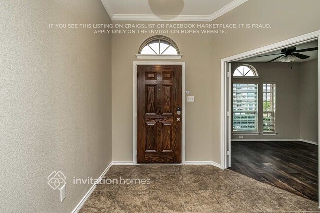 Foto del edificio - 3317 Tamarack Ln