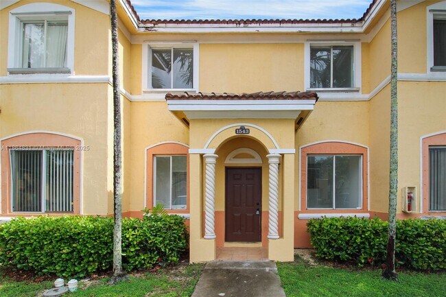 Foto del edificio - 1543 SE 24th Ct