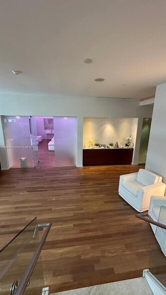 Foto del edificio - 1040 Biscayne Blvd