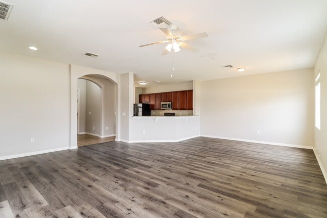 Foto del edificio - 1422 Kaffir Lily Ct