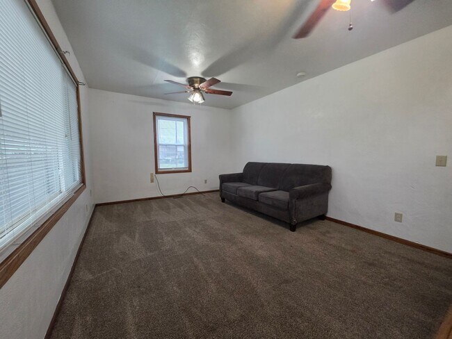 Foto del edificio - 658 Wilson Ave SW