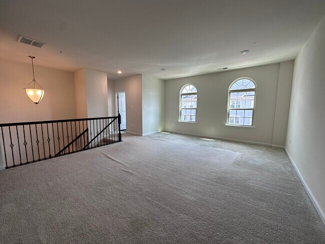 Foto del edificio - 6466 Walcott Ln