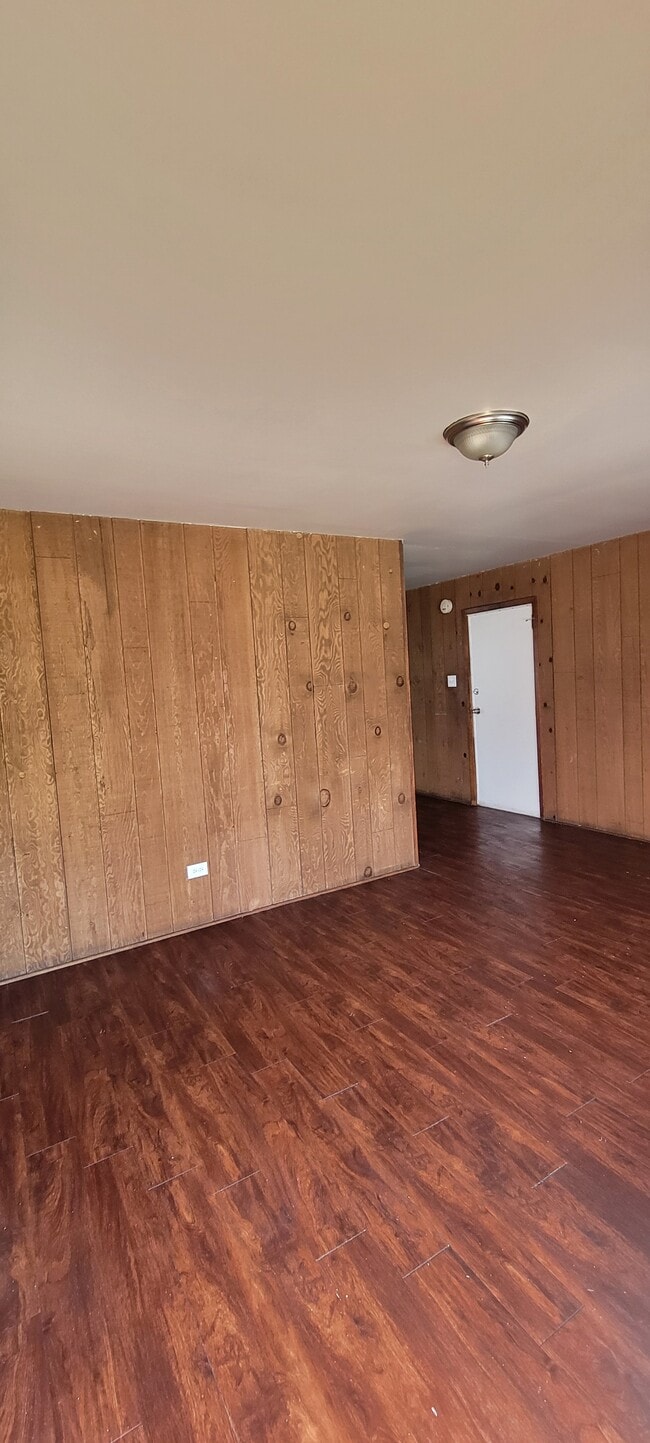 Building Photo - 22231 Latonia Ln