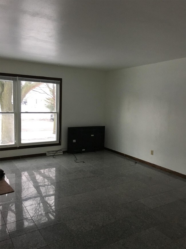 Building Photo - 2108 McKenna Blvd