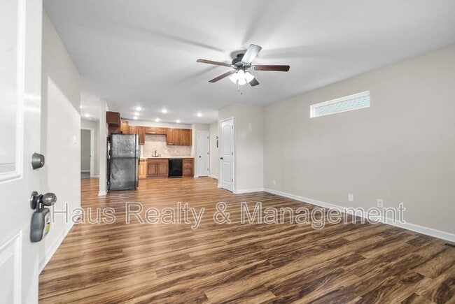 Building Photo - 1709 Evans Rd