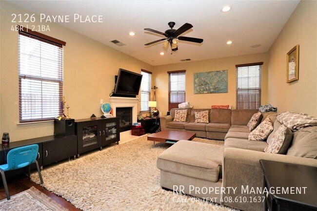 Foto del edificio - 2126 Payne Pl