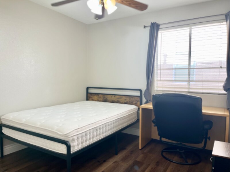 Foto principal - 5034 Lime Kiln Ave