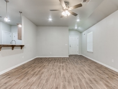Foto del edificio - 12945 Willow Villas Dr