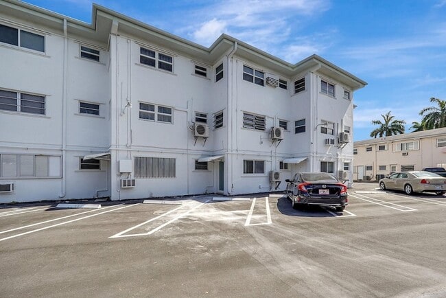 Photo - 161 NE 10th Ave Apartment