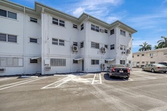 Building Photo - 161 NE 10th Ave