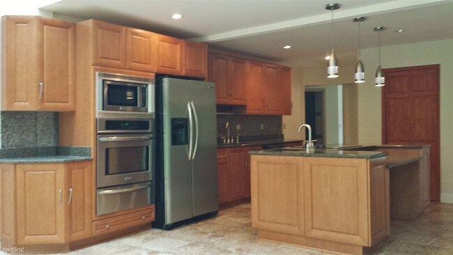Building Photo - 11610 Bonaventure Dr