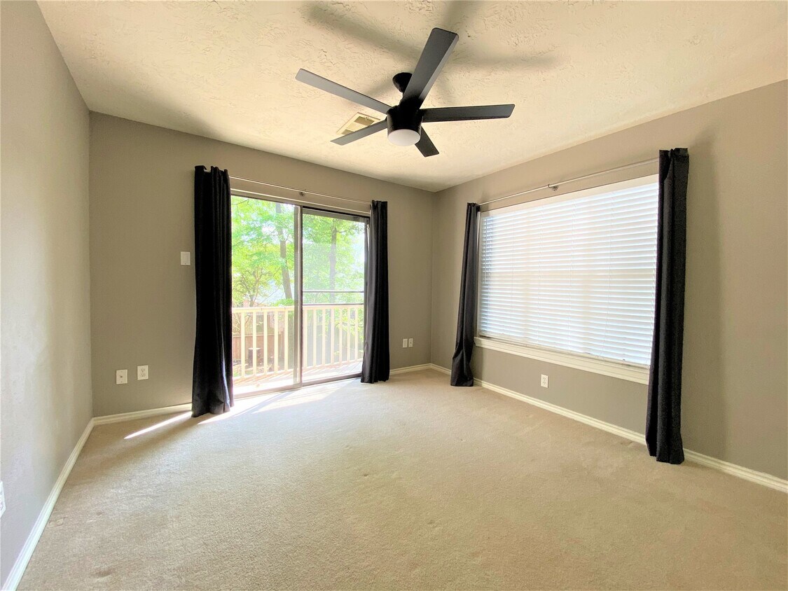 Foto principal - 12303 Longfellow Dr