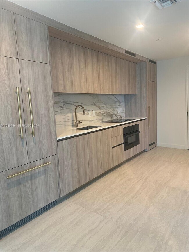 Foto del edificio - 77 SE 5th St