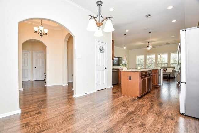 Foto del edificio - 4103 Churchill Pl Ct