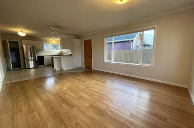 Foto del edificio - 3-Bed, 2 Bath Home in Columbia Neighborhood!