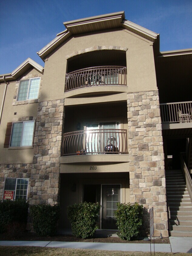 181 N 1200 W Unit 301, Orem, UT 84057 Condo for Rent in Orem, UT