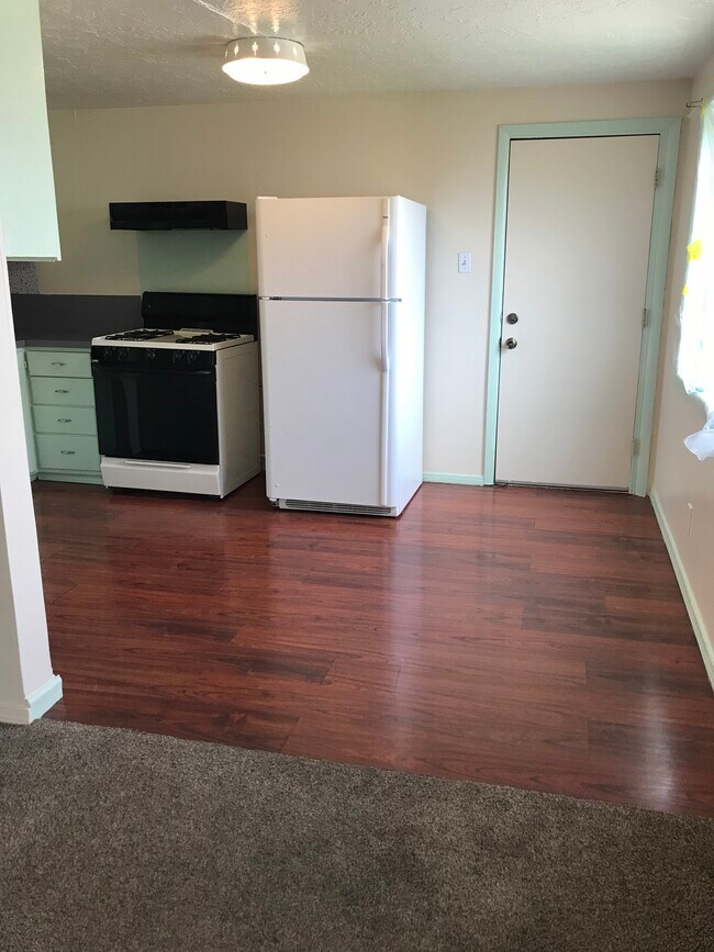 Foto del edificio - 1327 Tapia Blvd SW