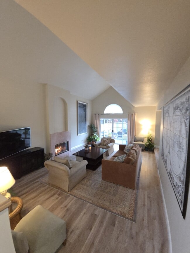 Foto del edificio - 10 Gregory Pl