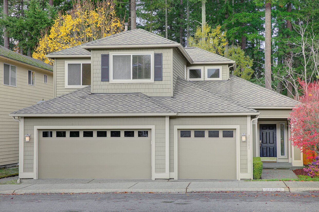 Primary Photo - 3 Bd / 3 Ba Sammamish Home