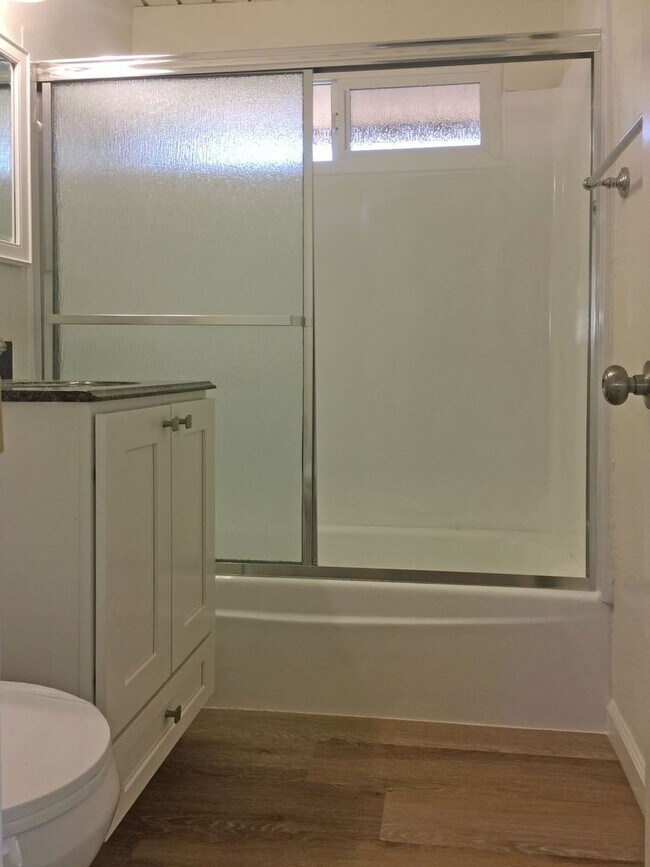 Building Photo - 2544 Elden Ave