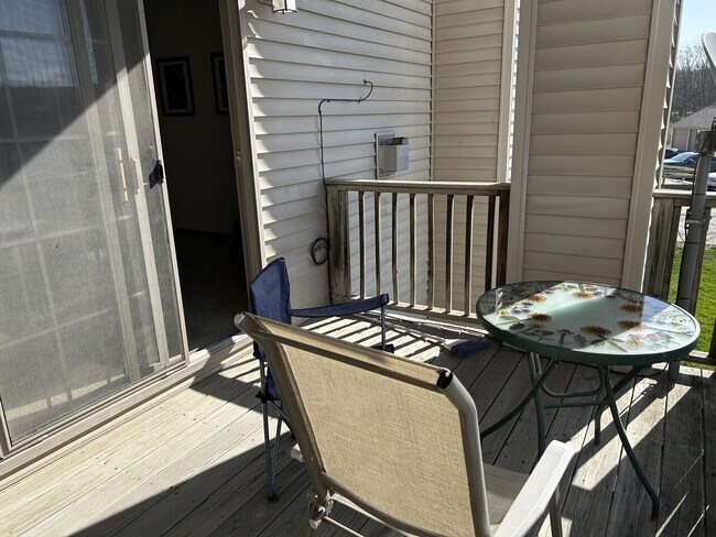 Foto del edificio - 2872 Coral Ct. Unit 203