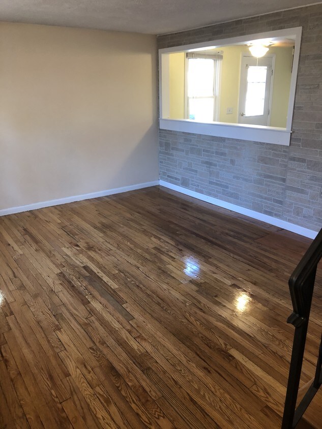 Sala de estar - 196 Bedford St