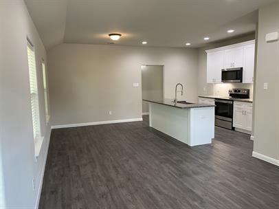 Foto del edificio - 313 E Nelson St