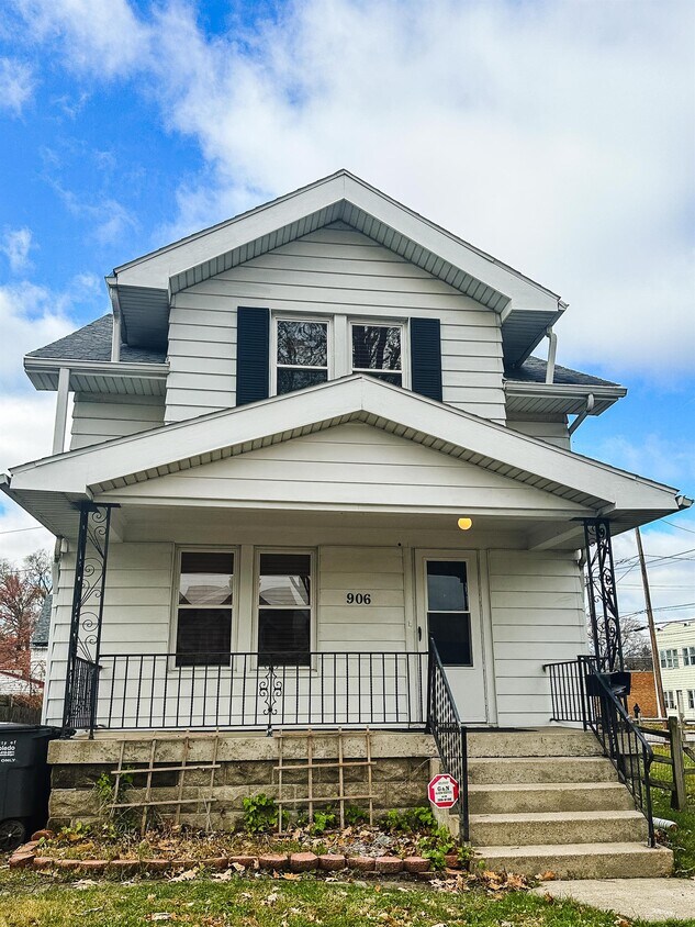 906 Geneva Ave, Toledo, OH 43609 House Rental in Toledo, OH