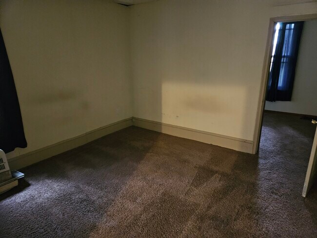 Foto del edificio - 137 E Louther St