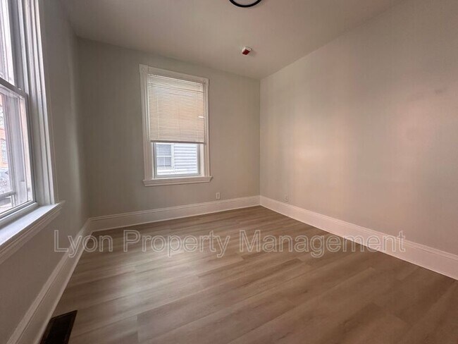 Foto del edificio - 31 Mechanic Ave