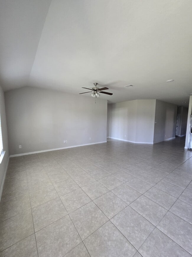 Building Photo - 2815 Dry Creek Dr Building Photo - 2815 Dry Creek Dr