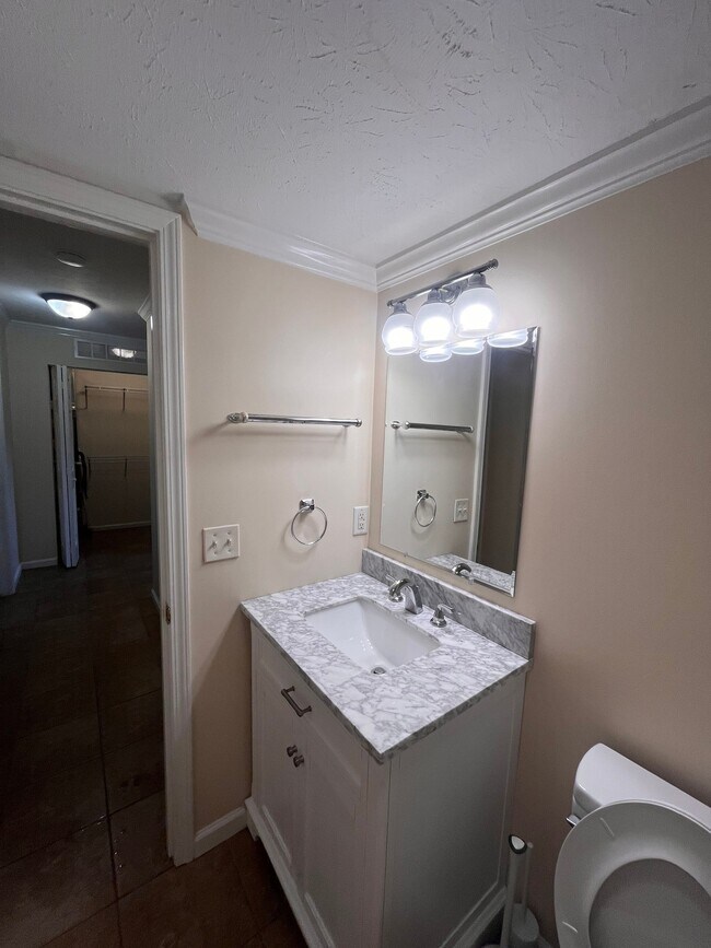 Foto del edificio - 7311 Hatchery Rd