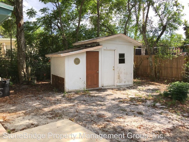 Building Photo - 2 br, 1 bath House - 1520 Antilles Terrace