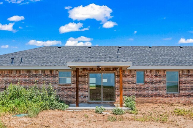 Building Photo - New Construction Home In Idalou ISD!