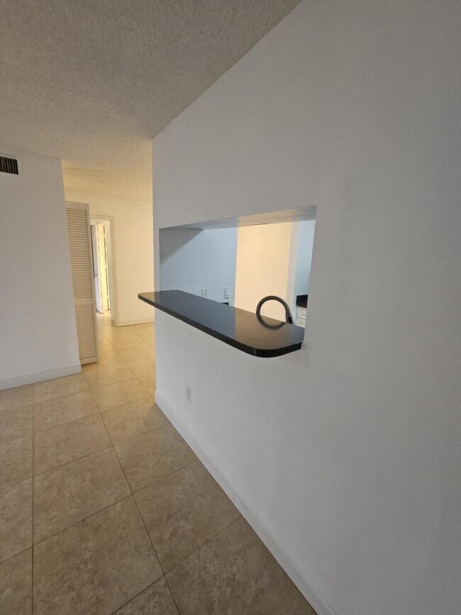 Foto del edificio - 12172 St.Andrews Pl