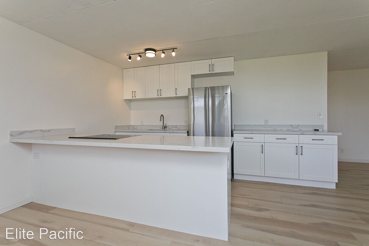Primary Photo - 2 br, 1 bath House - 95-033 Kuahelani Aven...