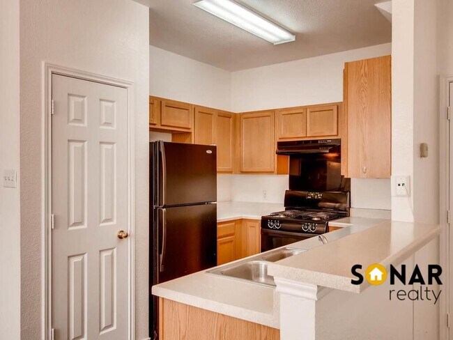 Building Photo - 13816 Harris Ridge Blvd