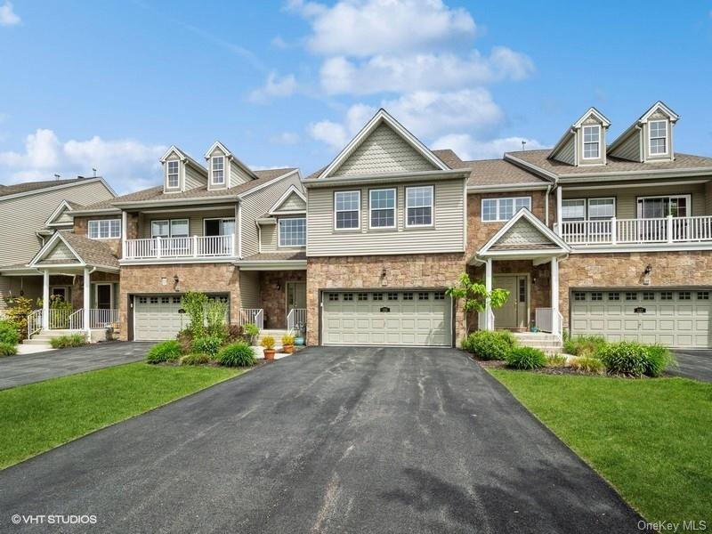 Primary Photo - 135 N River Dr
