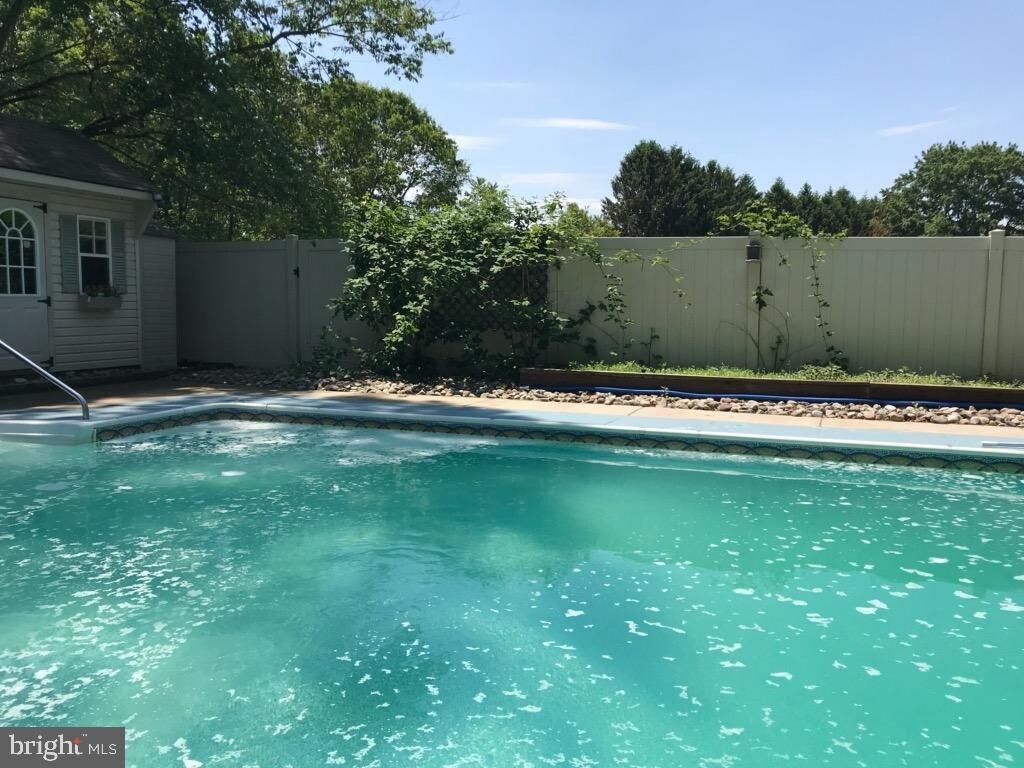 Foto principal - 30 White Birch Rd