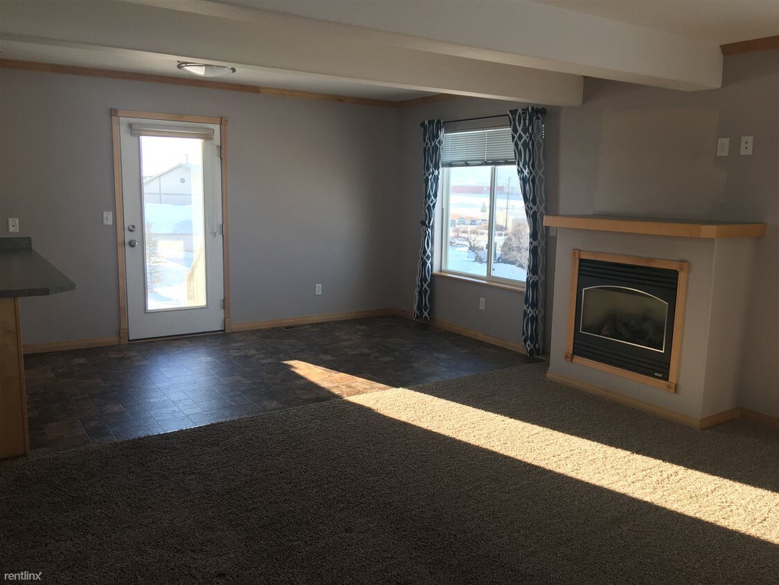 2 br, 2.5 bath Condo 20 Starbuck Court Condo for Rent in Helena, MT