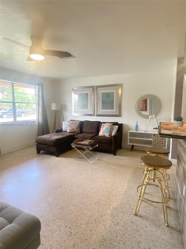 Foto del edificio - 3993 NW 163rd St