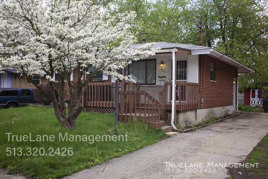 Primary Photo - Ready now! 3 bedroom home with basement!