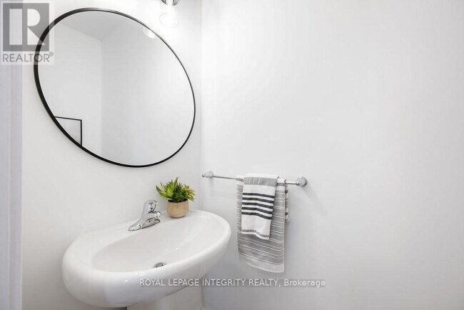 Photo du bâtiment - 182 Visor Private