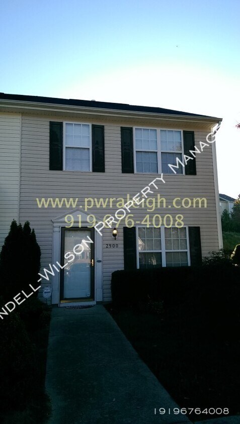 Foto principal - Caddell Woods End Unit Townhome